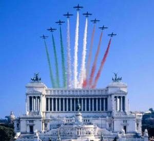 Questa immagine ha l'attributo alt vuoto; il nome del file è PAN-sul-Vittoriano.jpg